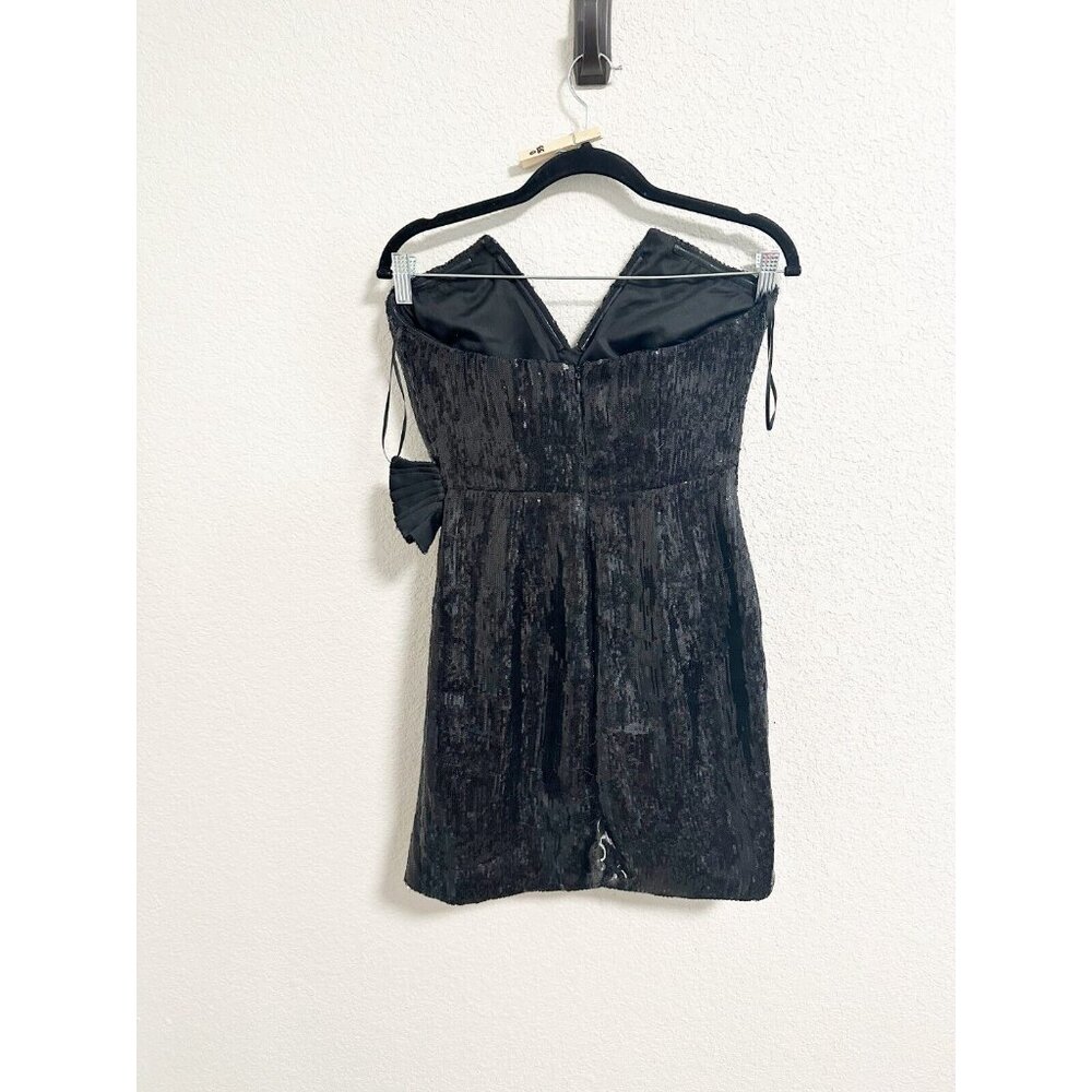 Retrofête Carolyn Sequin Dress Strapless Off The Shoulder Tulip Hem Medium - Picture 4 of 7